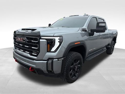Used 2024 GMC Sierra 2500 AT4 w/ Technology Package AWD/4WD image 3