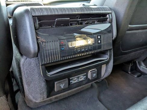 Used 2022 Jeep Wagoneer Series II w/ Premium Group I image 16