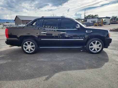 Used 2008 Cadillac Escalade EXT AWD/4WD image 4