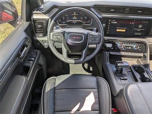 Used 2024 GMC Sierra 1500 AT4X image 18