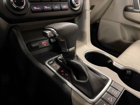 Used 2020 Kia Sportage LX image 22