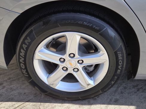 Used 2024 Chevrolet Malibu LS FWD image 9