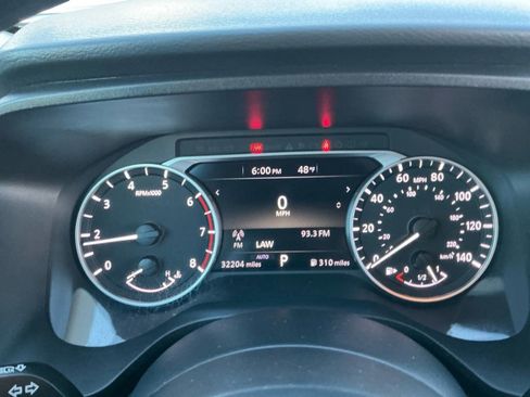 Used 2024 Nissan Rogue S image 18