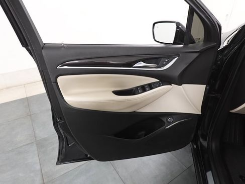 Used 2022 Buick Enclave Essence w/ Experience Buick Package image 8