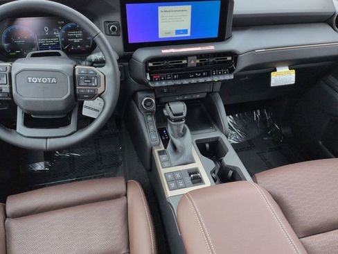 New 2026 Toyota Land Cruiser Base image 25