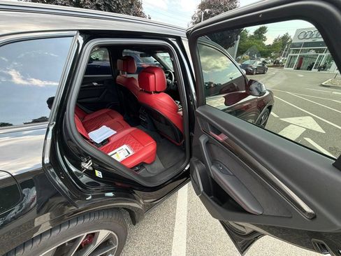 Used 2024 Audi SQ5 Prestige w/ Prestige Package AWD/4WD image 24