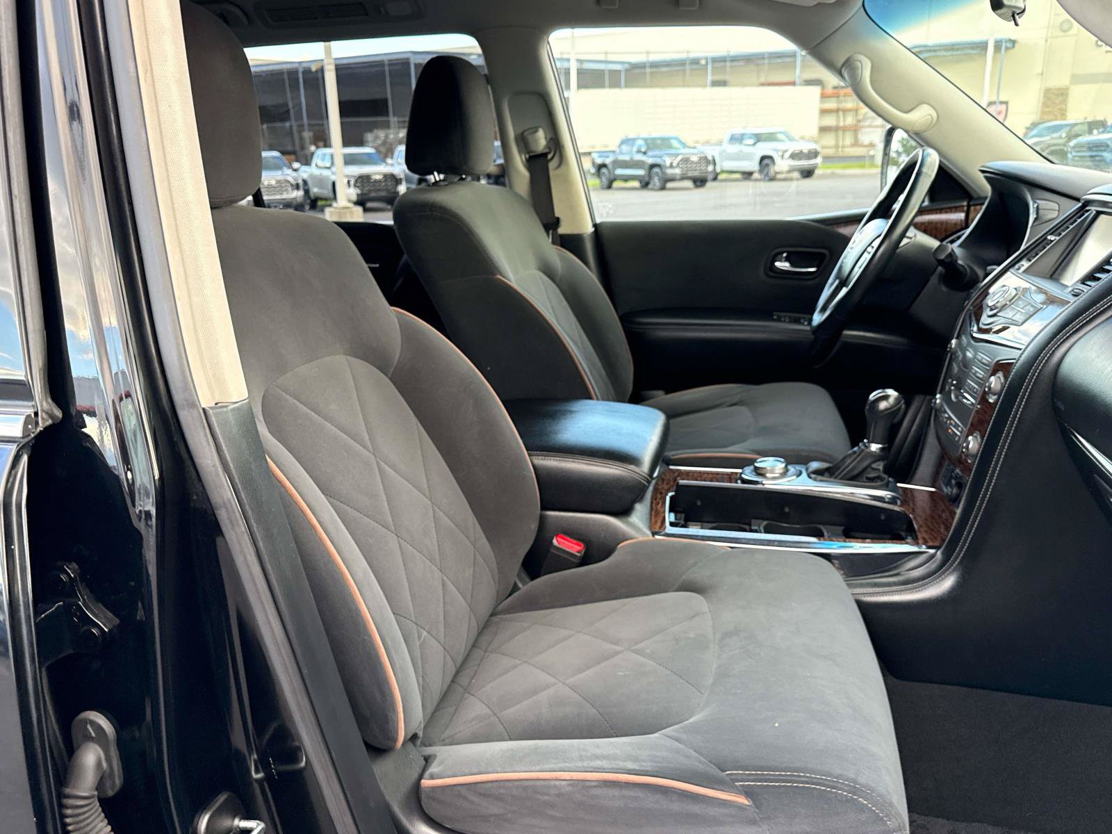 Used 2017 Nissan Armada SV AWD/4WD image 18