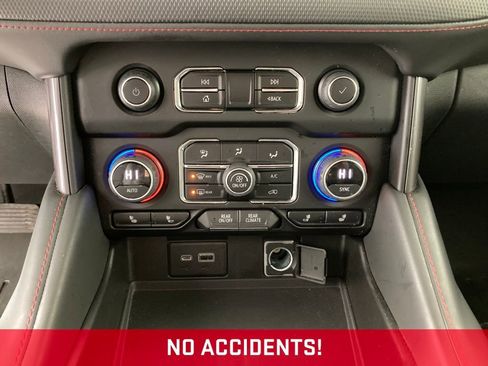 Used 2022 Chevrolet Suburban RST w/ Luxury Package image 9