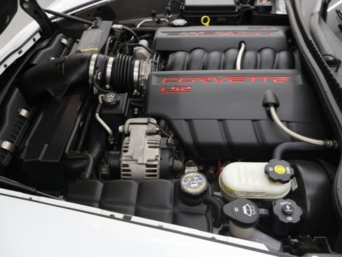 Used 2005 Chevrolet Corvette Convertible w/ Preferred Equipment Group RWD image 14