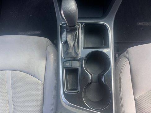Used 2018 Hyundai Sonata SE FWD image 18