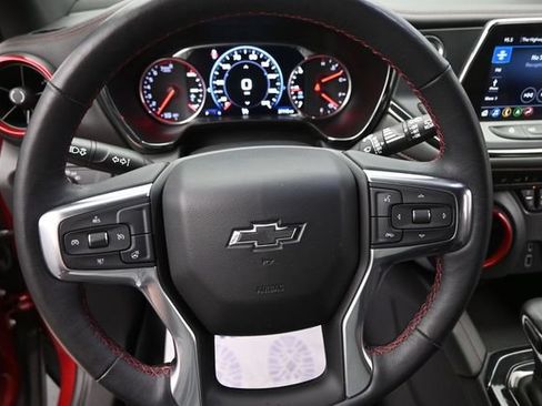 Used 2019 Chevrolet Blazer RS w/ Sun and Wheels Package AWD/4WD image 25