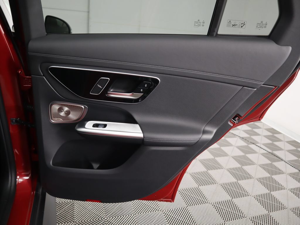 Certified 2026 Mercedes-Benz GLC 300 image 29