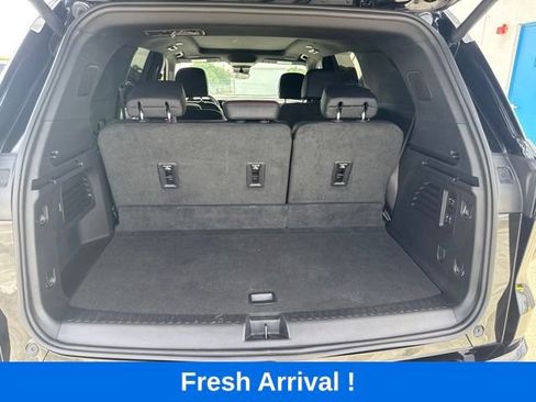Used 2024 Chevrolet Traverse RS FWD image 5