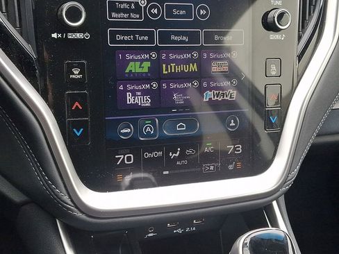 Used 2021 Subaru Outback Premium image 15