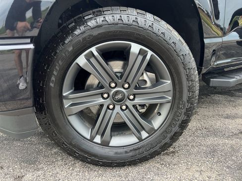 Used 2023 Ford F150 Lariat AWD/4WD image 9