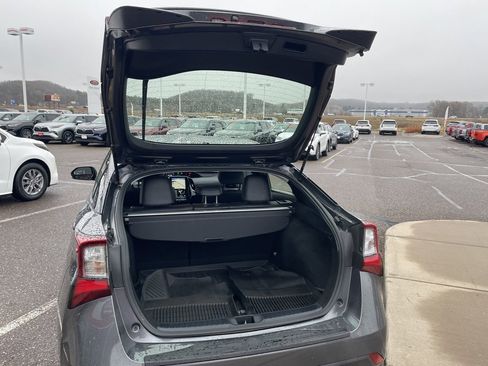 Certified 2022 Toyota Prius Limited image 4