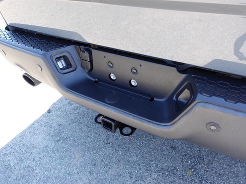 Used 2022 RAM 1500 Classic Warlock w/ Ceramic Grey Warlock Package image 22