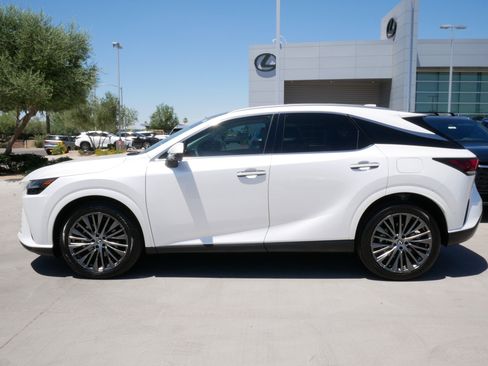 Used 2023 Lexus RX 350 w/ Cold Area Package AWD/4WD image 3
