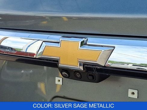 Used 2022 Chevrolet Traverse LT w/ LT Premium Package image 33