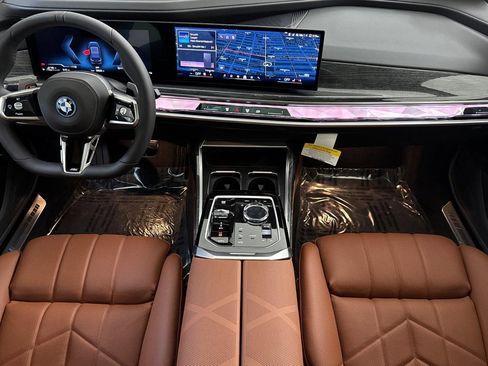 New 2026 BMW 750e xDrive AWD/4WD image 16