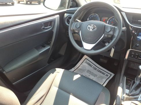 Used 2017 Toyota Corolla LE FWD image 22