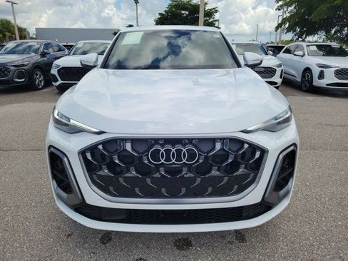 Certified 2025 Audi Q5 Premium Plus w/ Premium Plus AWD/4WD image 3