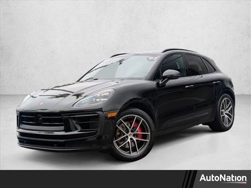 Used 2023 Porsche Macan S image 1