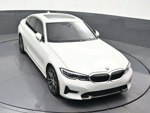 Used 2021 BMW 330i Sedan w/ Convenience Package RWD image 22