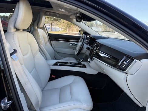 Used 2018 Volvo S90 T5 Momentum w/ Convenience Package image 34