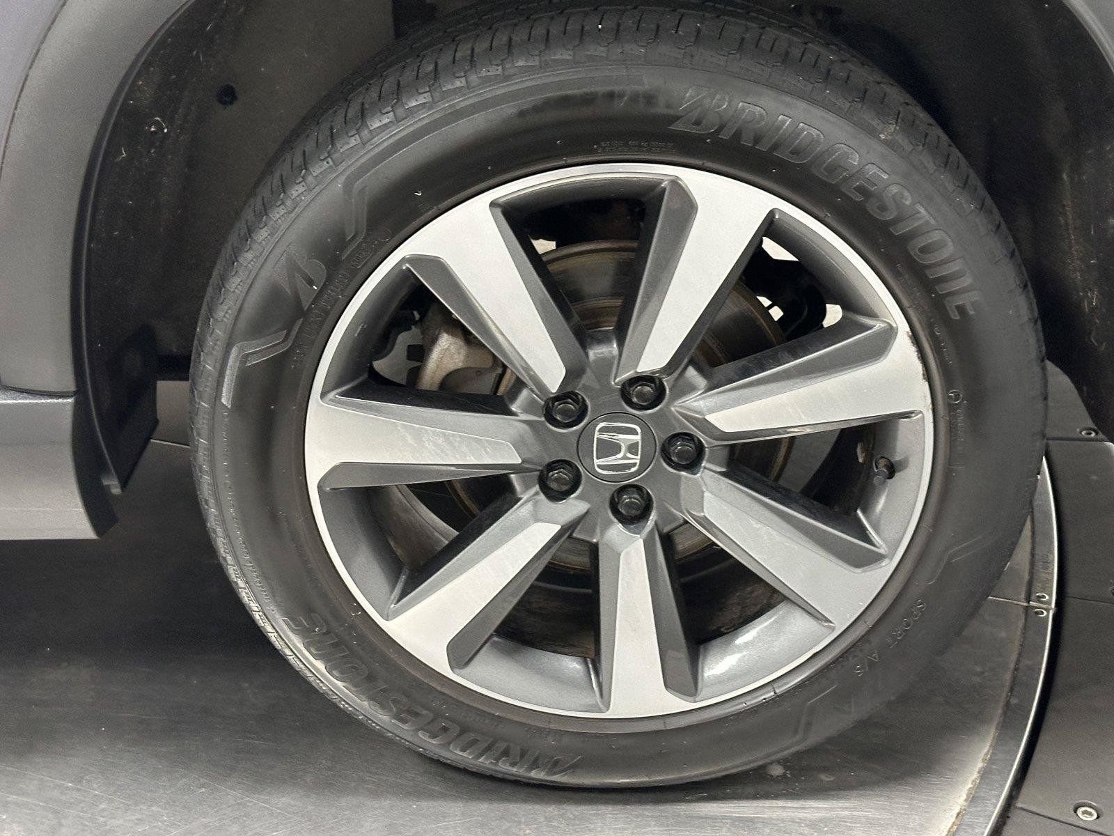 Certified 2024 Honda Pilot Elite image 19