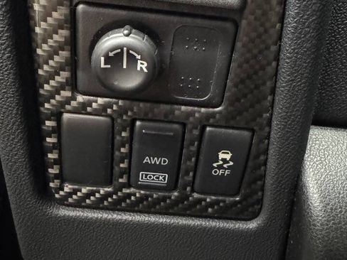 Used 2011 Nissan Rogue S AWD/4WD image 24