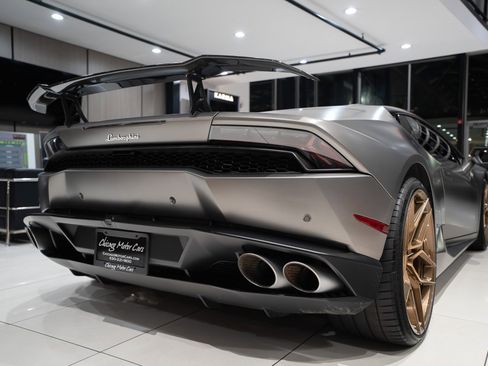 Used 2015 Lamborghini Huracan LP 610-4 AWD/4WD image 37