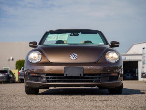 Used 2014 Volkswagen Beetle 1.8T FWD image 5