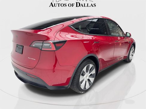 Used 2021 Tesla Model Y Long Range image 9