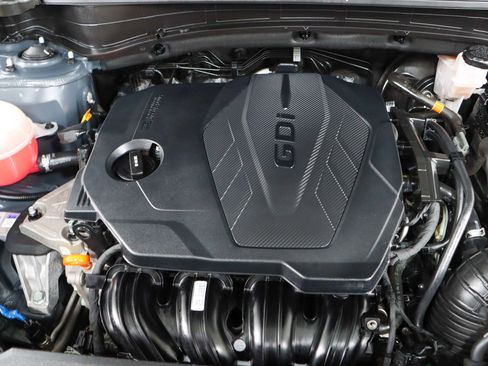 Used 2023 Kia Sportage LX image 29