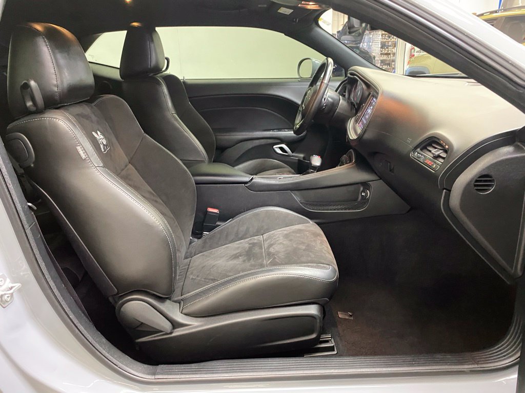 Used 2022 Dodge Challenger R/T Scat Pack w/ Plus Package RWD image 9