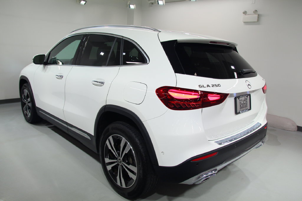 Certified 2024 Mercedes-Benz GLA 250 4MATIC image 17