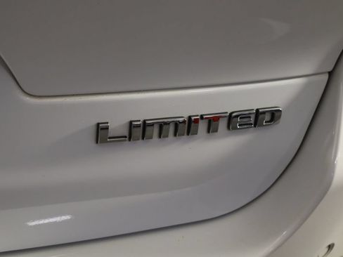 Used 2021 Jeep Grand Cherokee L Limited AWD/4WD image 57