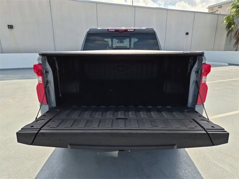 Used 2025 Chevrolet Silverado 1500 ZR2 w/ Technology Package image 9