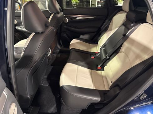 Certified 2025 INFINITI QX55 Essential image 25