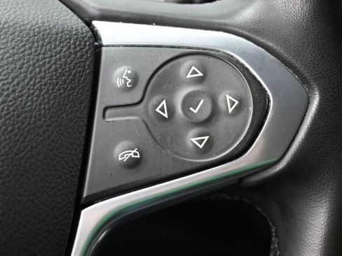 Used 2023 Chevrolet Traverse LT AWD/4WD image 29