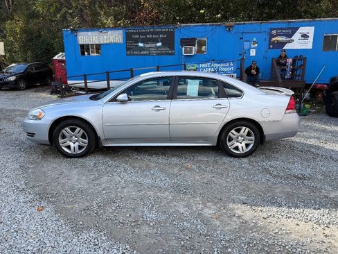 Used 2014 Chevrolet Impala LT w/ LT Sunroof Package image 2