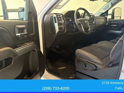 Used 2015 Chevrolet Silverado 2500 LT AWD/4WD image 12