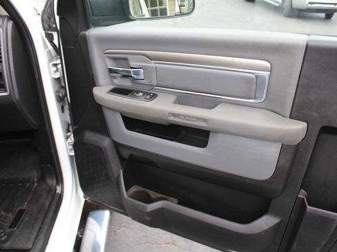 Used 2018 RAM 3500 Tradesman w/ Chrome Appearance Group AWD/4WD image 30