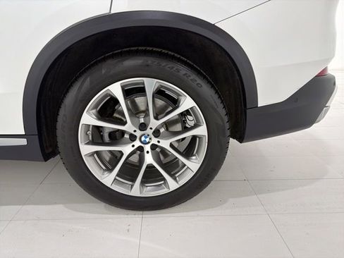 Certified 2024 BMW X5 xDrive40i w/ Premium Package AWD/4WD image 44