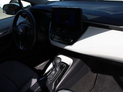 Certified 2026 Toyota Corolla SE w/ Carpet Mat Package (TMS) FWD image 22