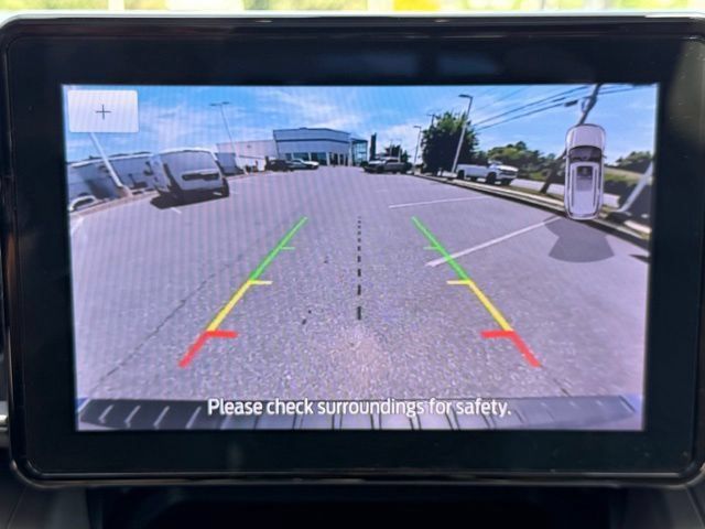 Used 2021 Ford Explorer XLT w/ Equipment Group 202A AWD/4WD image 6