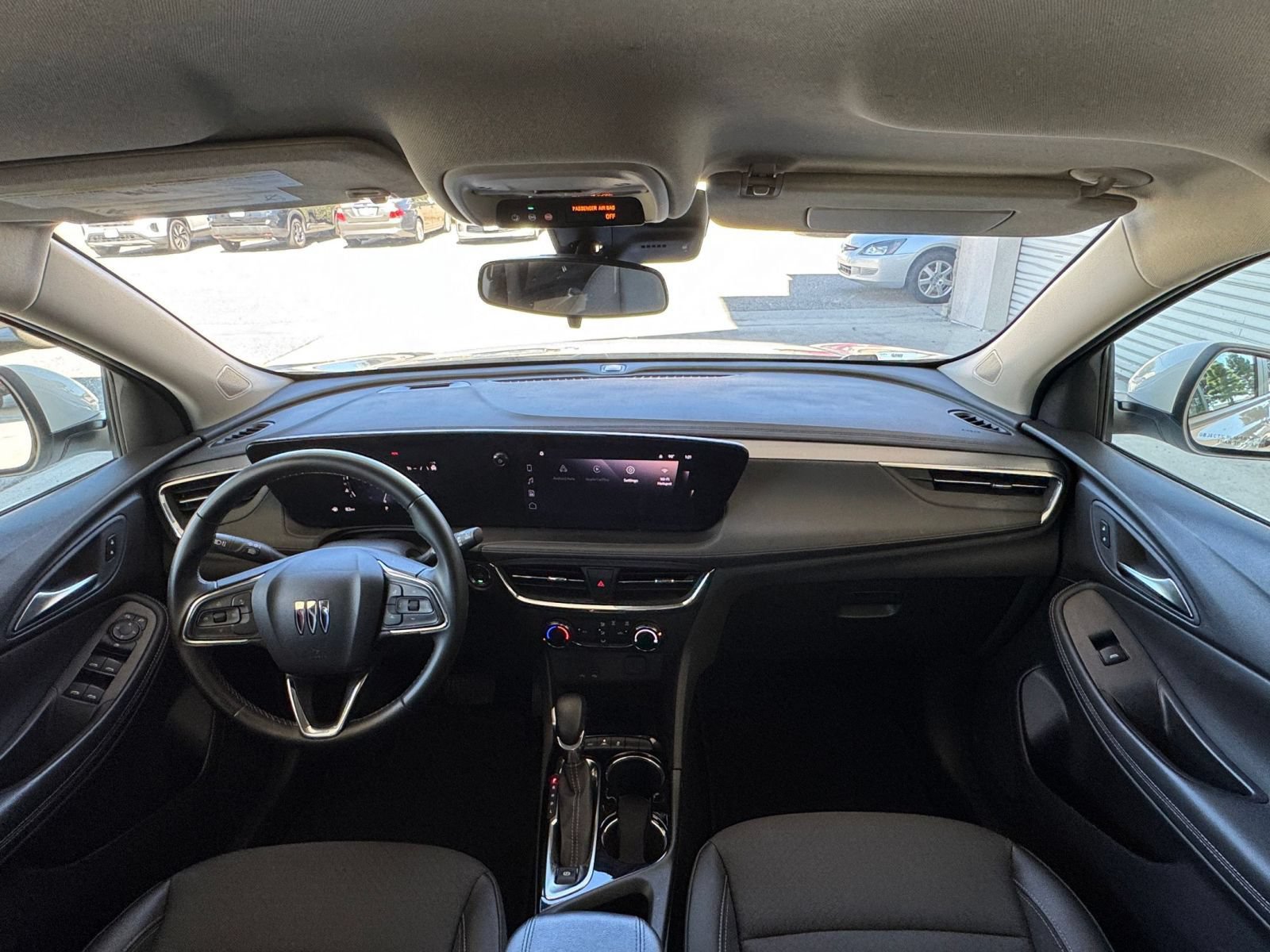 Used 2025 Buick Encore GX Preferred AWD/4WD image 32
