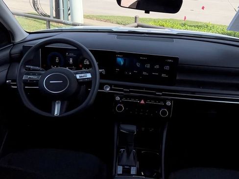 Used 2026 Hyundai Tucson SEL FWD image 22