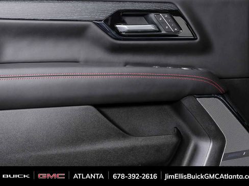 Used 2026 GMC Yukon AT4 Ultimate image 6